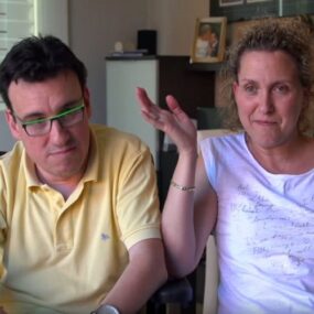 Xavi y Eva, protagonistas de «Yo elijo trabajar» de DKV Integralia